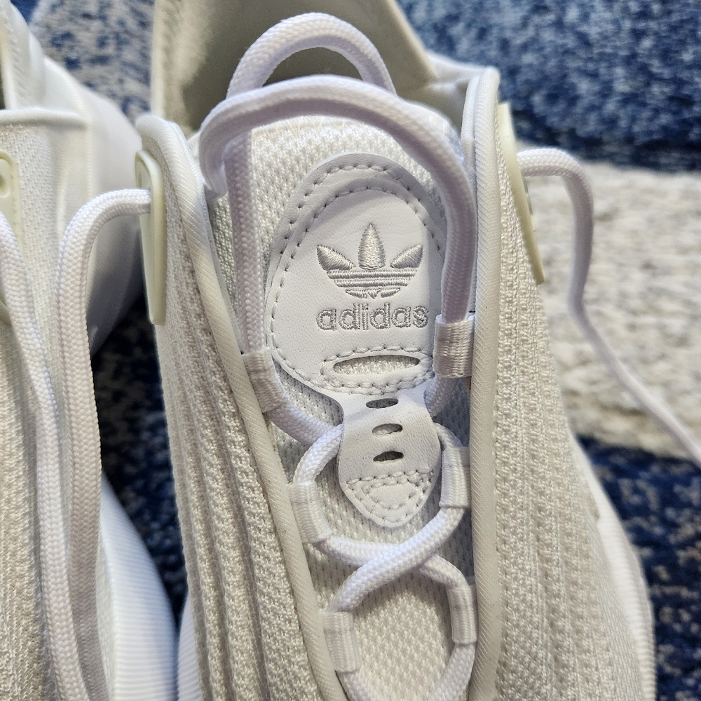 Adidas - Picture 6 of 6